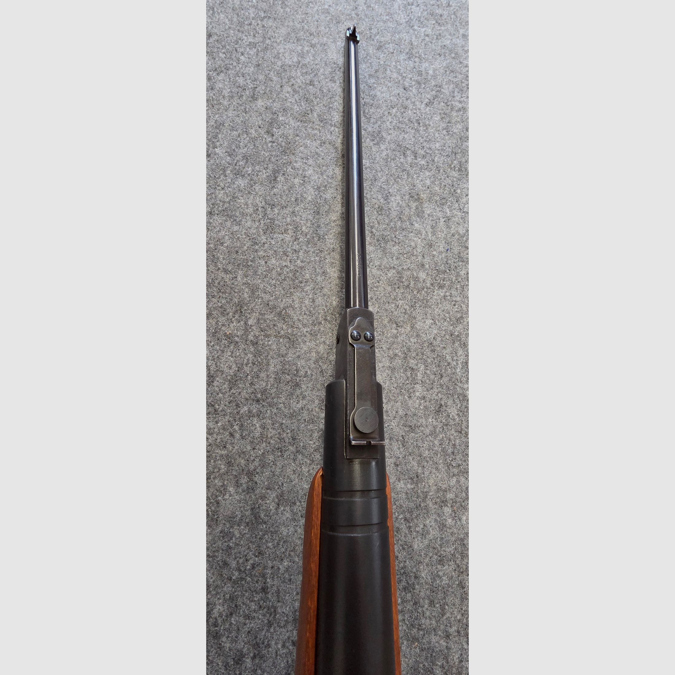 Rzadko z bezpiecznikiem i w dobrym stanie Haenel Mod. 300 kal. 4,5mm Diabolo Knicker