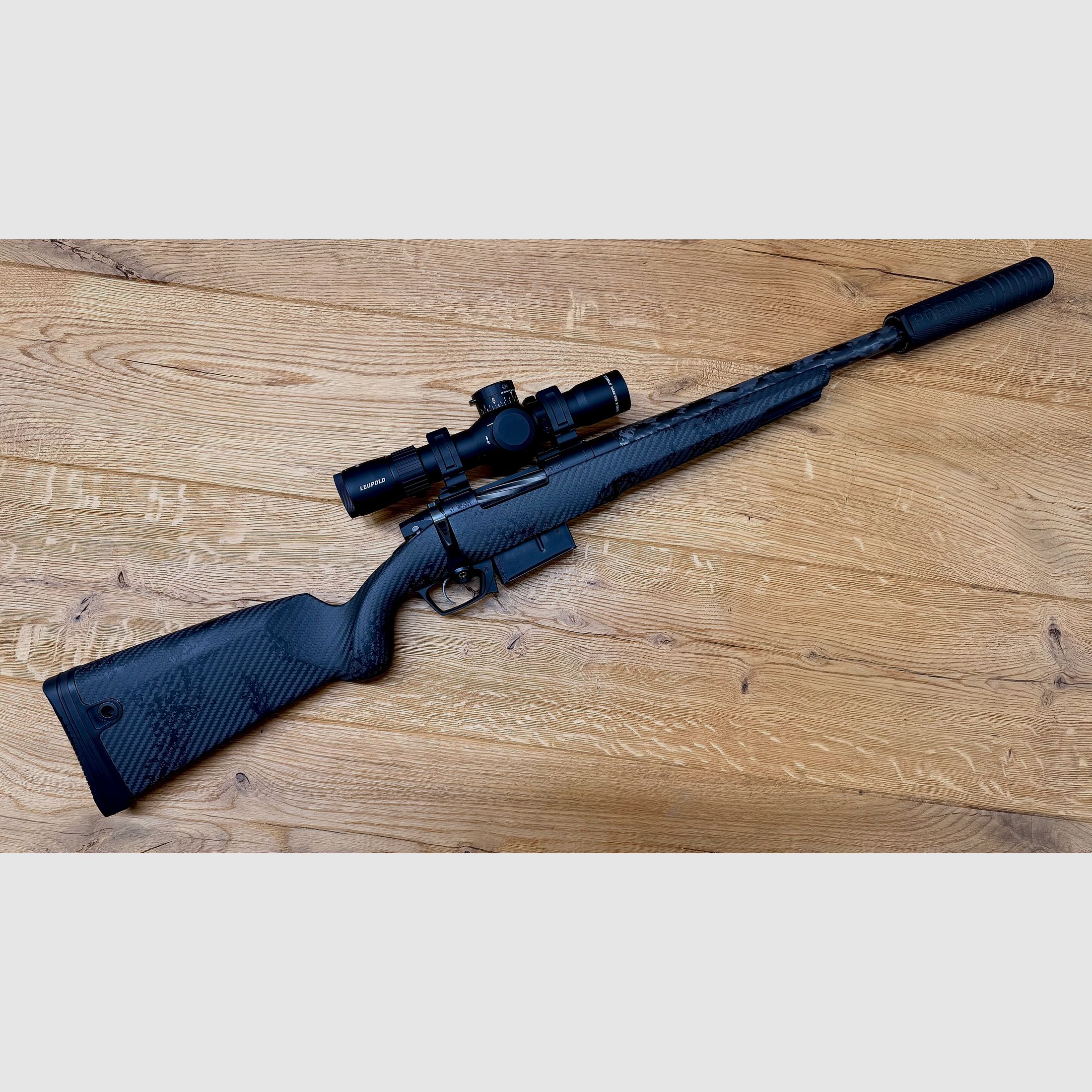 Gunwerks Skunkwerks „The Pygmy" / .308 Win. / Carbon / Leupold Mark 5HD / Roedale Ti42 / unique piece