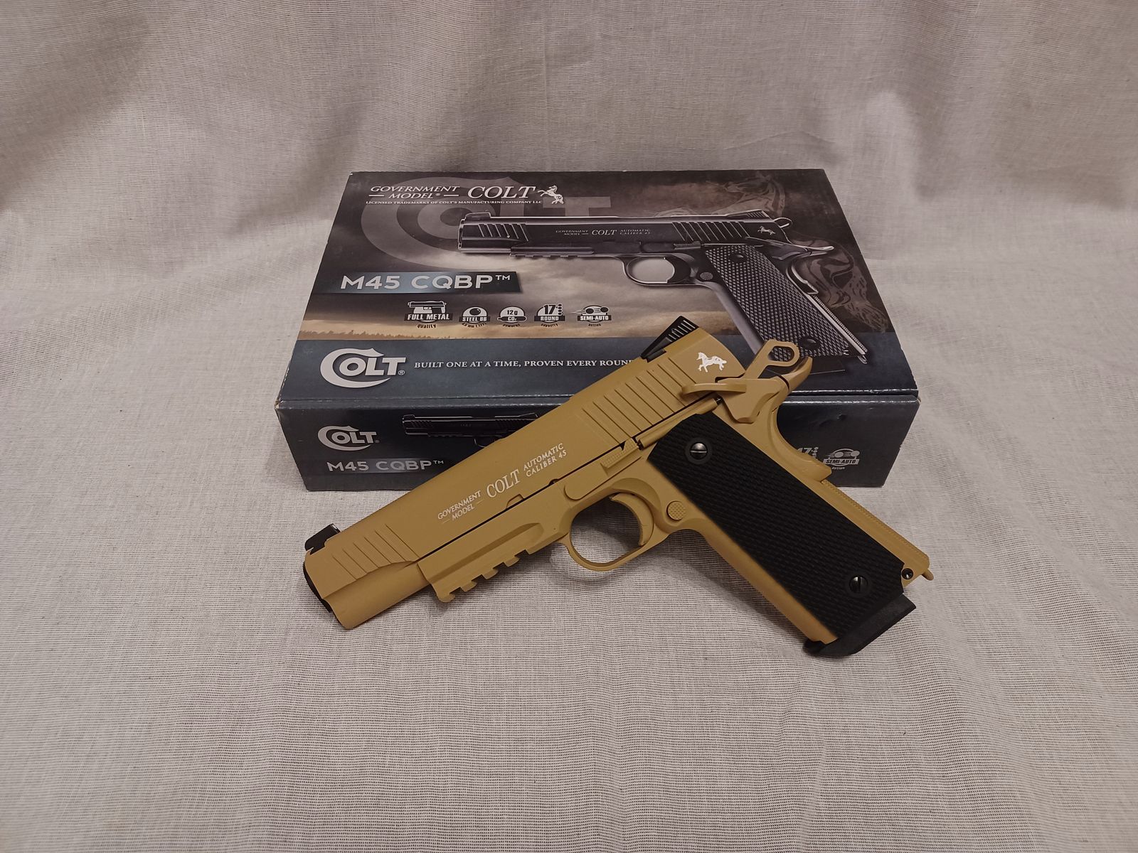 Colt M45 CQBP FDE / 4,5 mm BB / BlowBack / CO2 / Pistole / OVP (67)