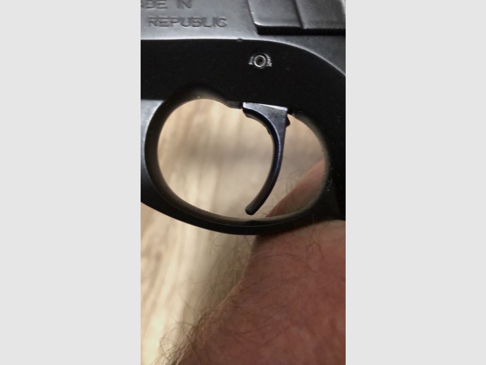 Verkauf halbautomatische Pistole von Haus CZ-Taipan Pro-Tuning und inklusive KK-Pistole, als Geschenk!