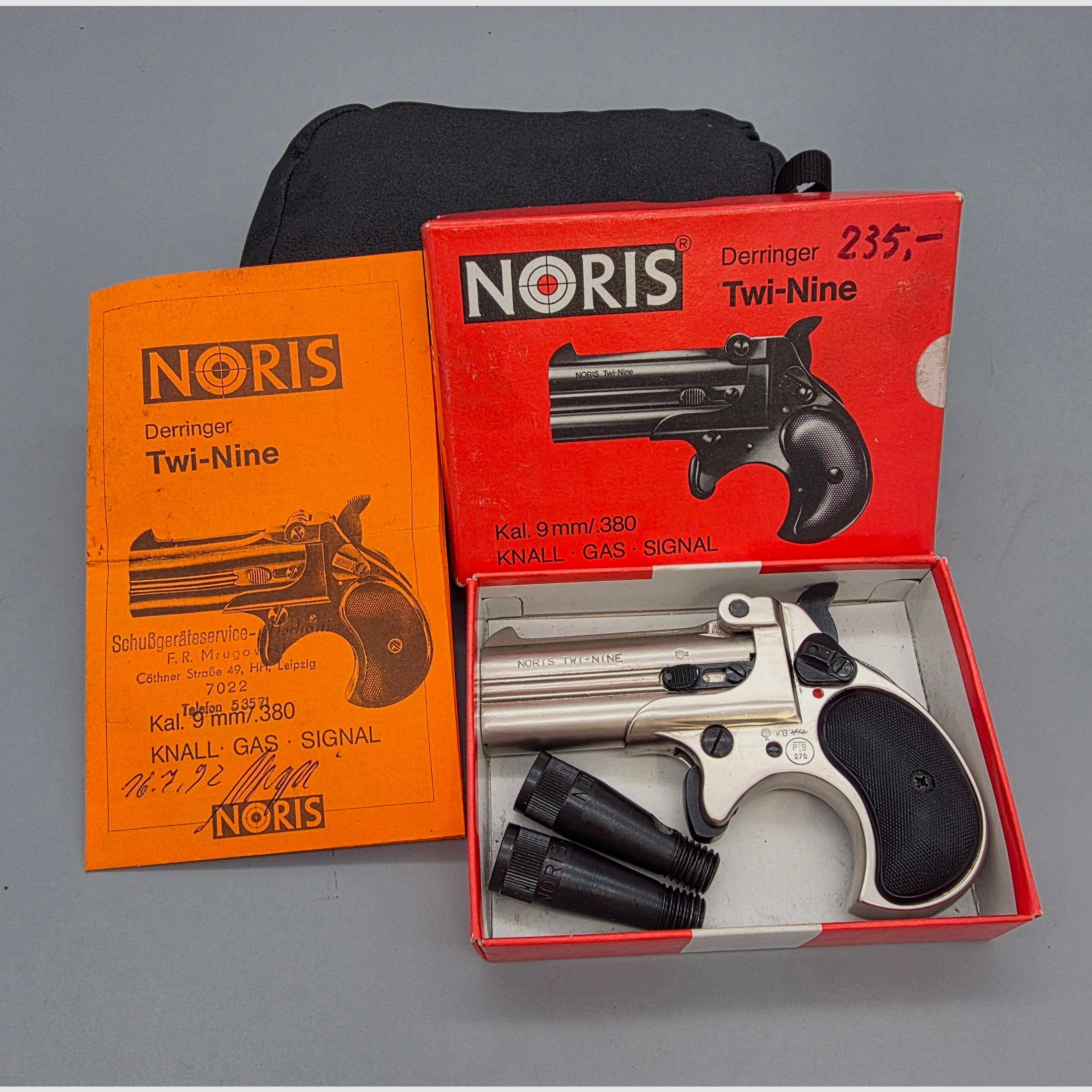 Im Bestzustand in OVP und Pyrobecher Noris Twi Nine Twinny Derringer mit alter Sammler PTB 276 im Cal. 9mm Knall