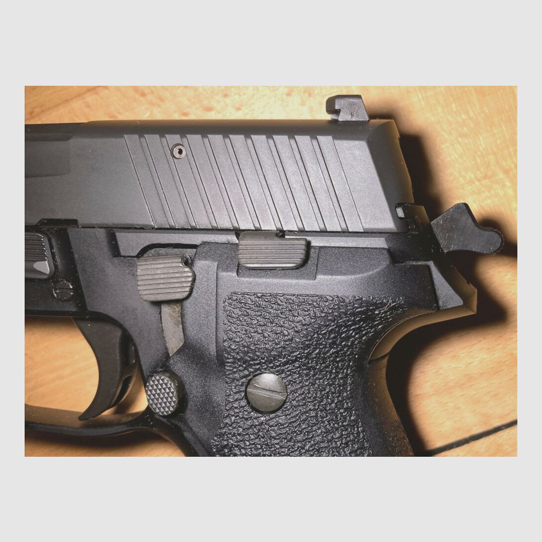 Sig Sauer P226 MK25