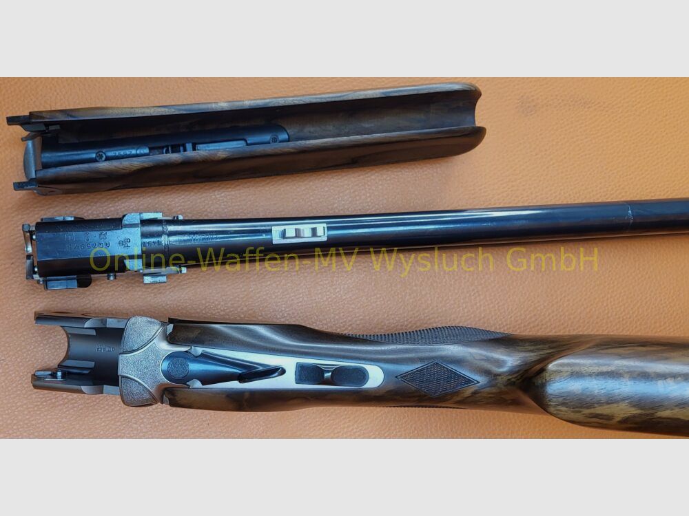 Like new! Beretta DT10 Trident Trap