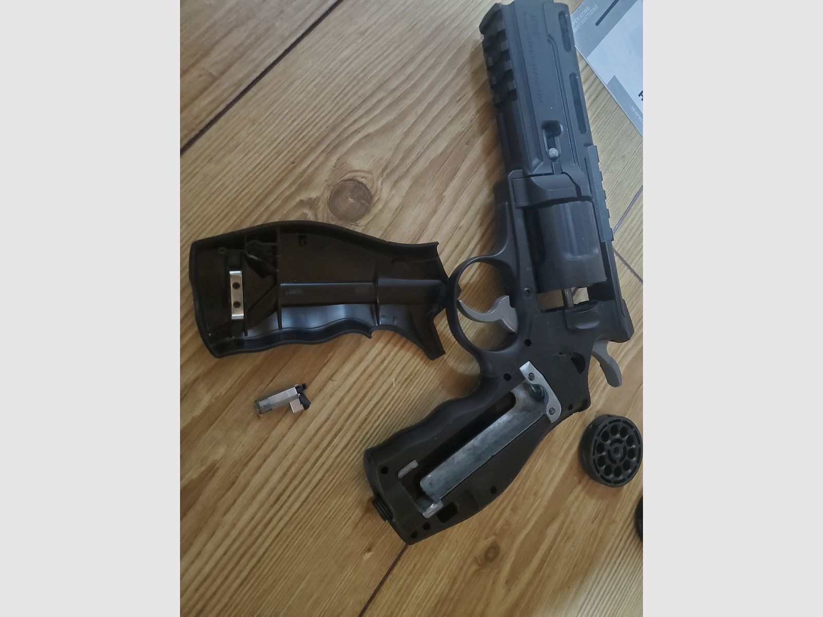 Elite Force H8R Gen2 an Bastler, Ersatzteile