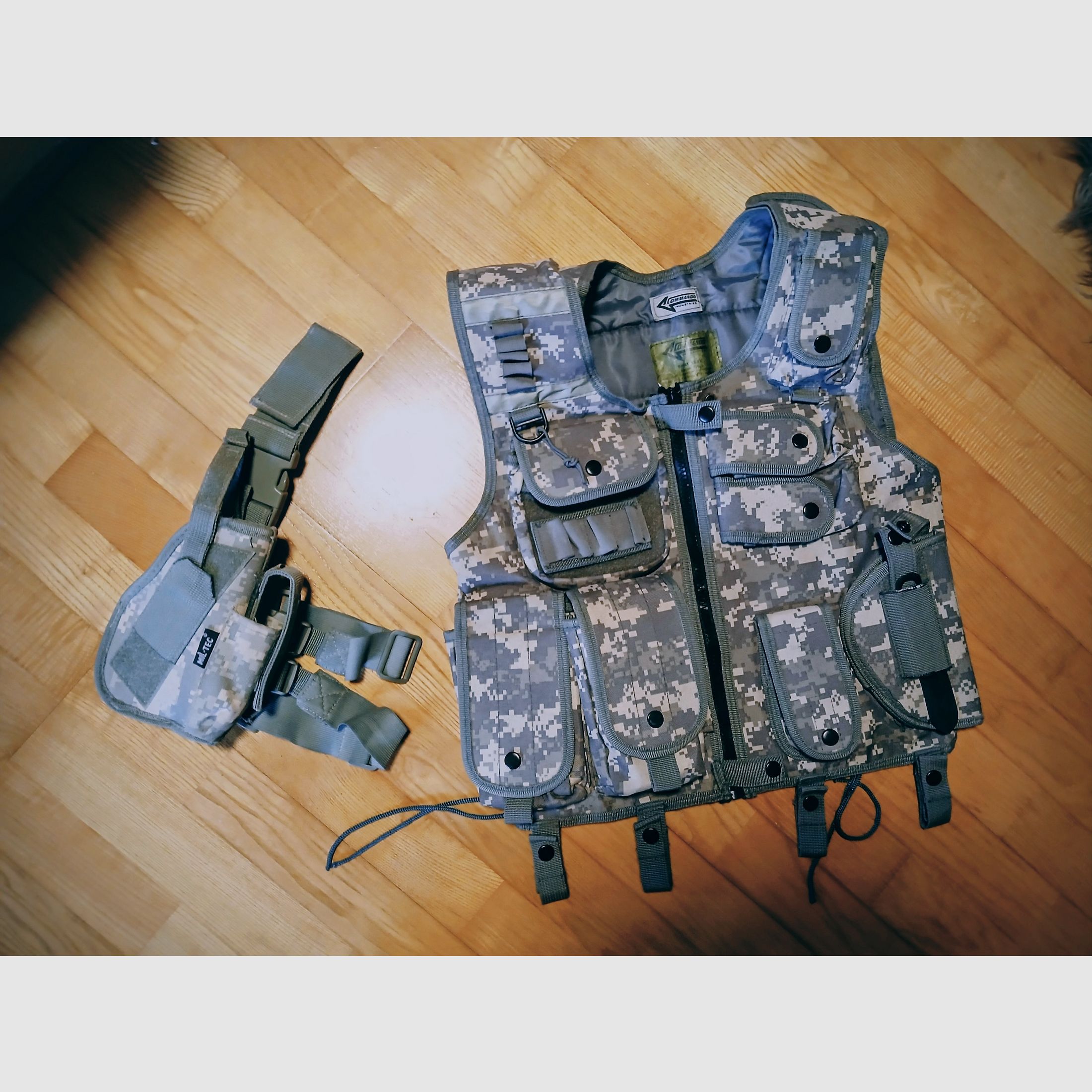 Tactical Combat Vest (SWAT Vest)