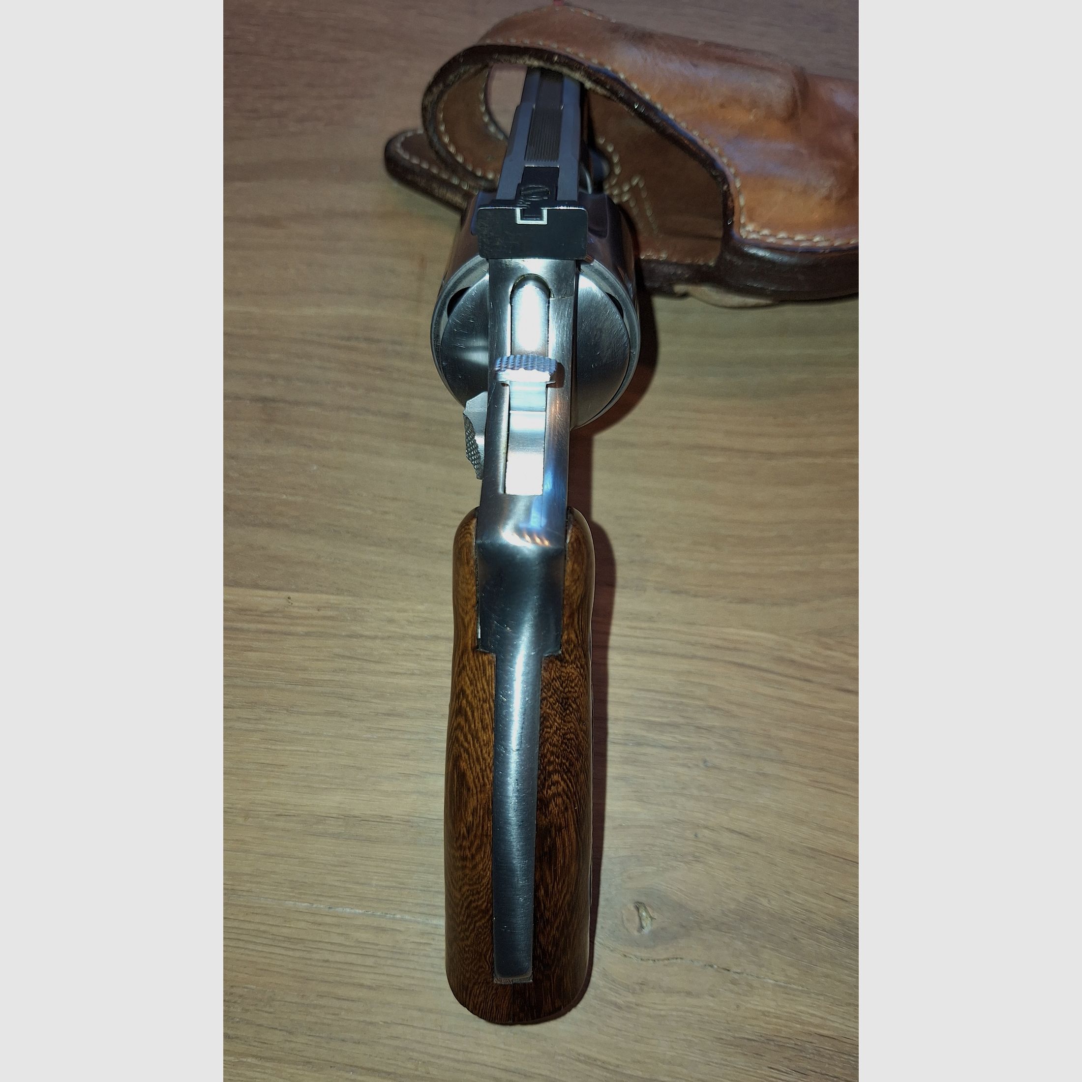 Revolver Taurus .44 Mag 4 pouces