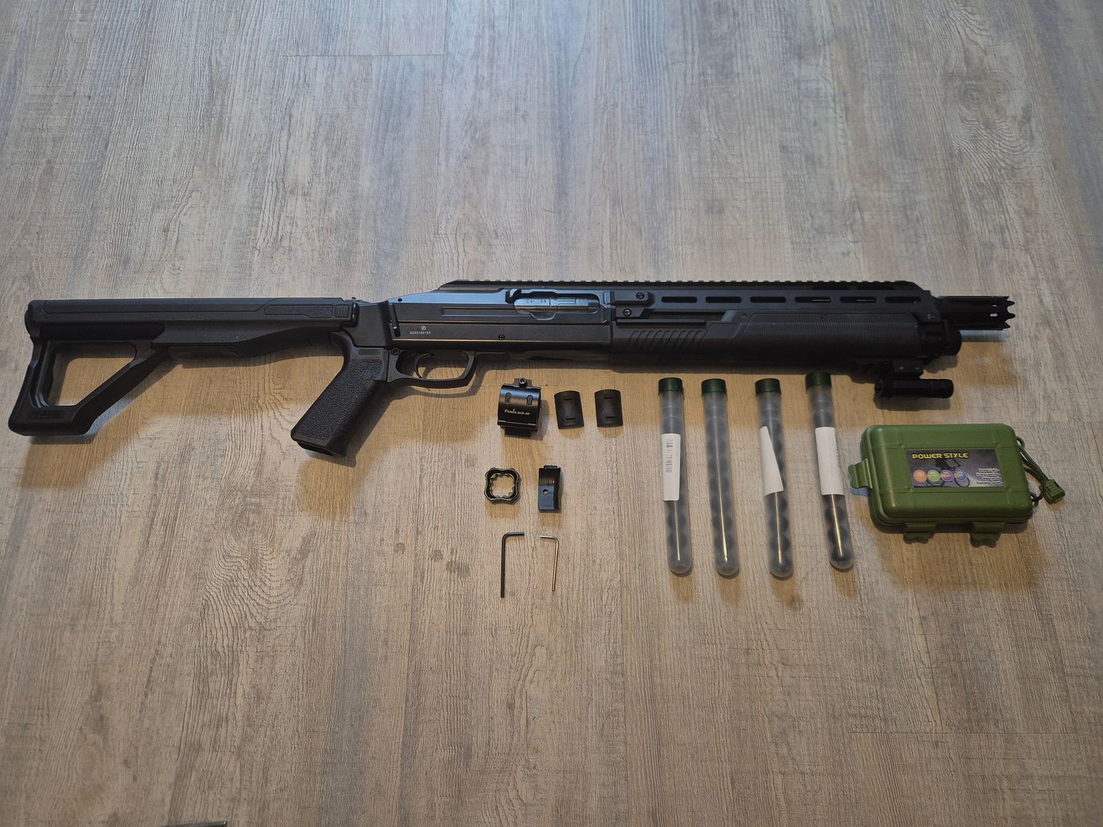 T4E TX 68 CO2-RAM Pump-Action Shotgun Kal. .68 schwarz