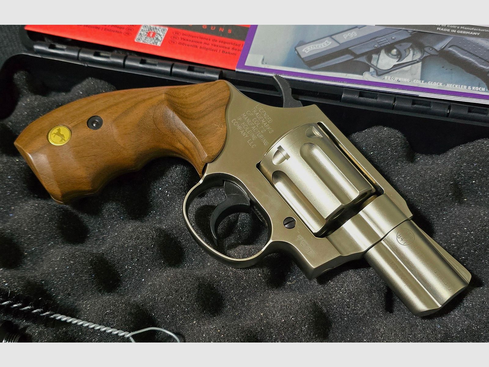 Colt Detective Spec. 9mm RK blank nickel wood
