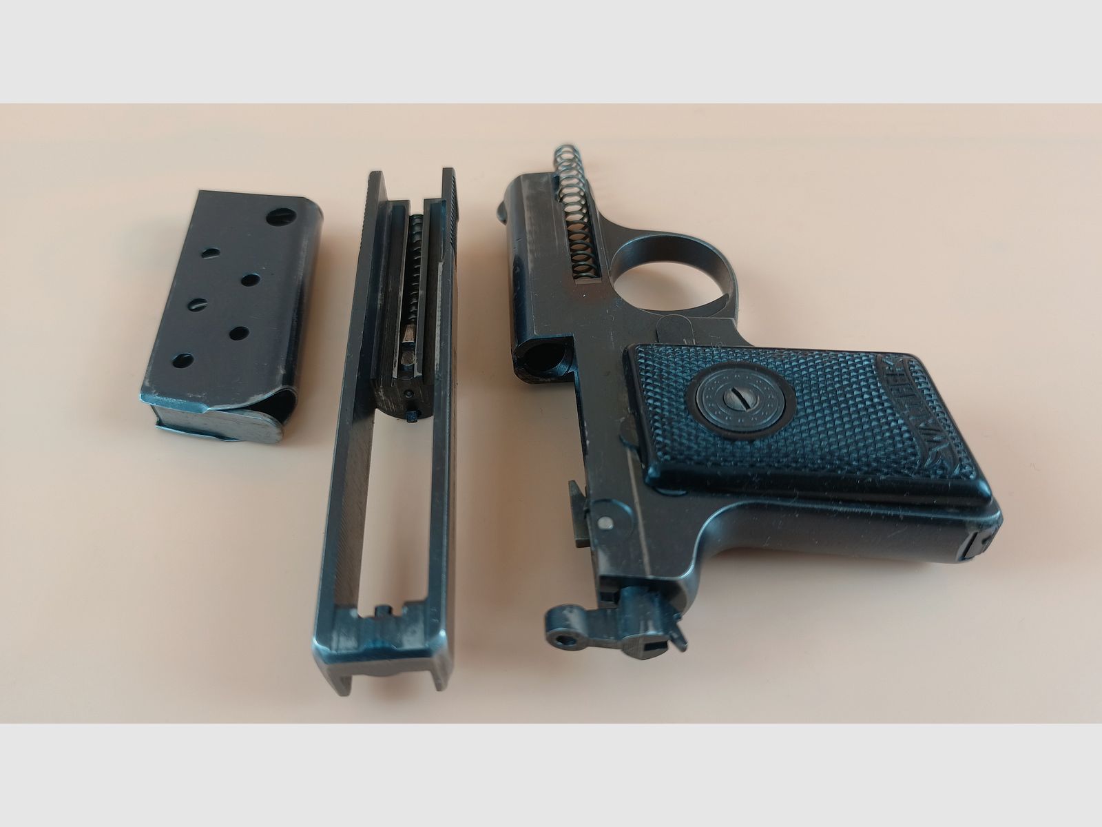 Walther modèle 9, Mod. 9, Type II, Zella-Mehlis, cal. 6,35 mm Browning *avec étui*