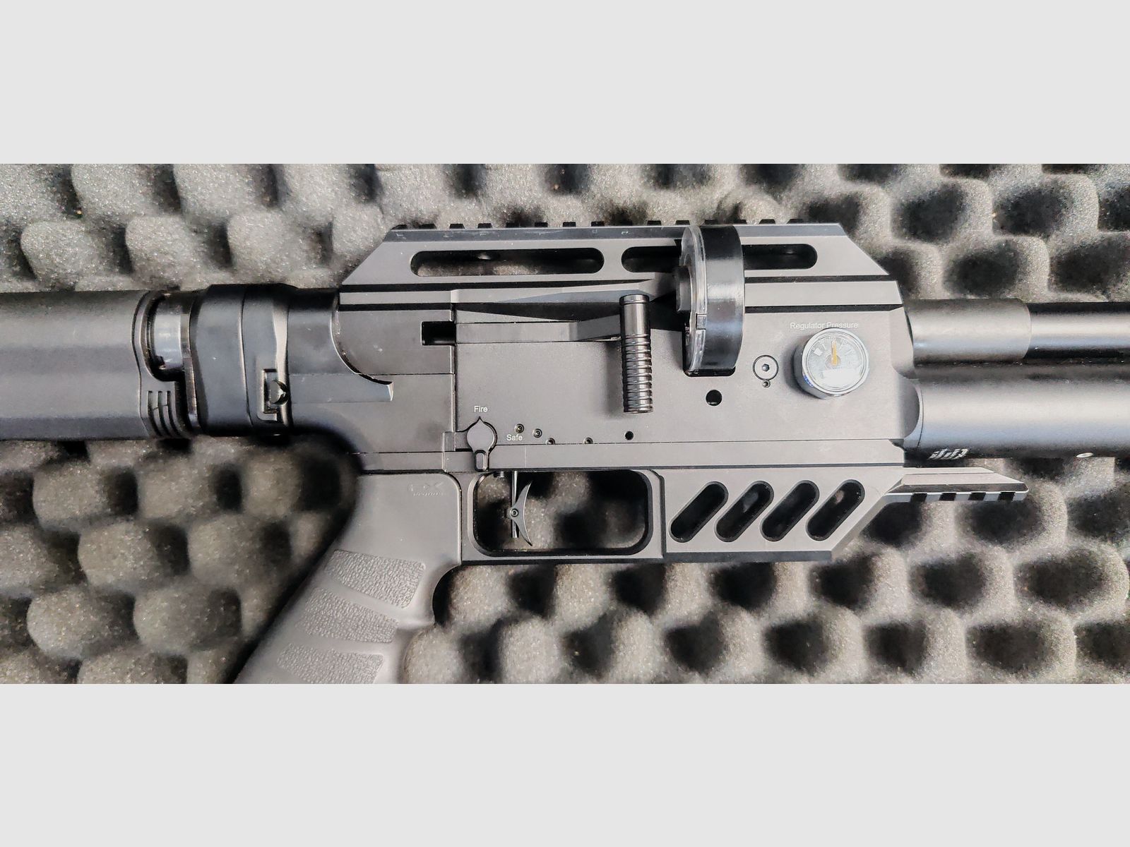FX Dream Line Tacticel 4,5m/m,mit Tacticel-Klappschaft, Exportsatz u. Zielfernrohr, mit Koffer