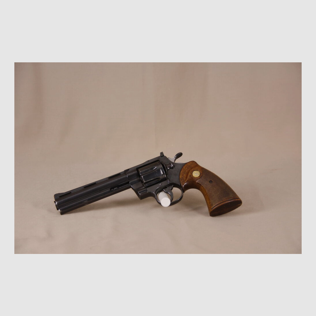 Colt	 Python  // Beschuss in 1966!!