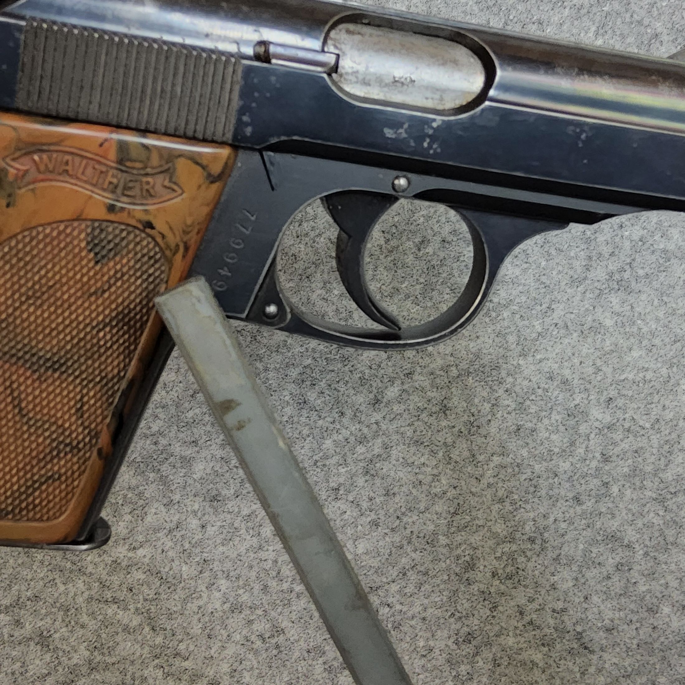 Walther Zella- Mehlis PPK- 90 ° Sicherung