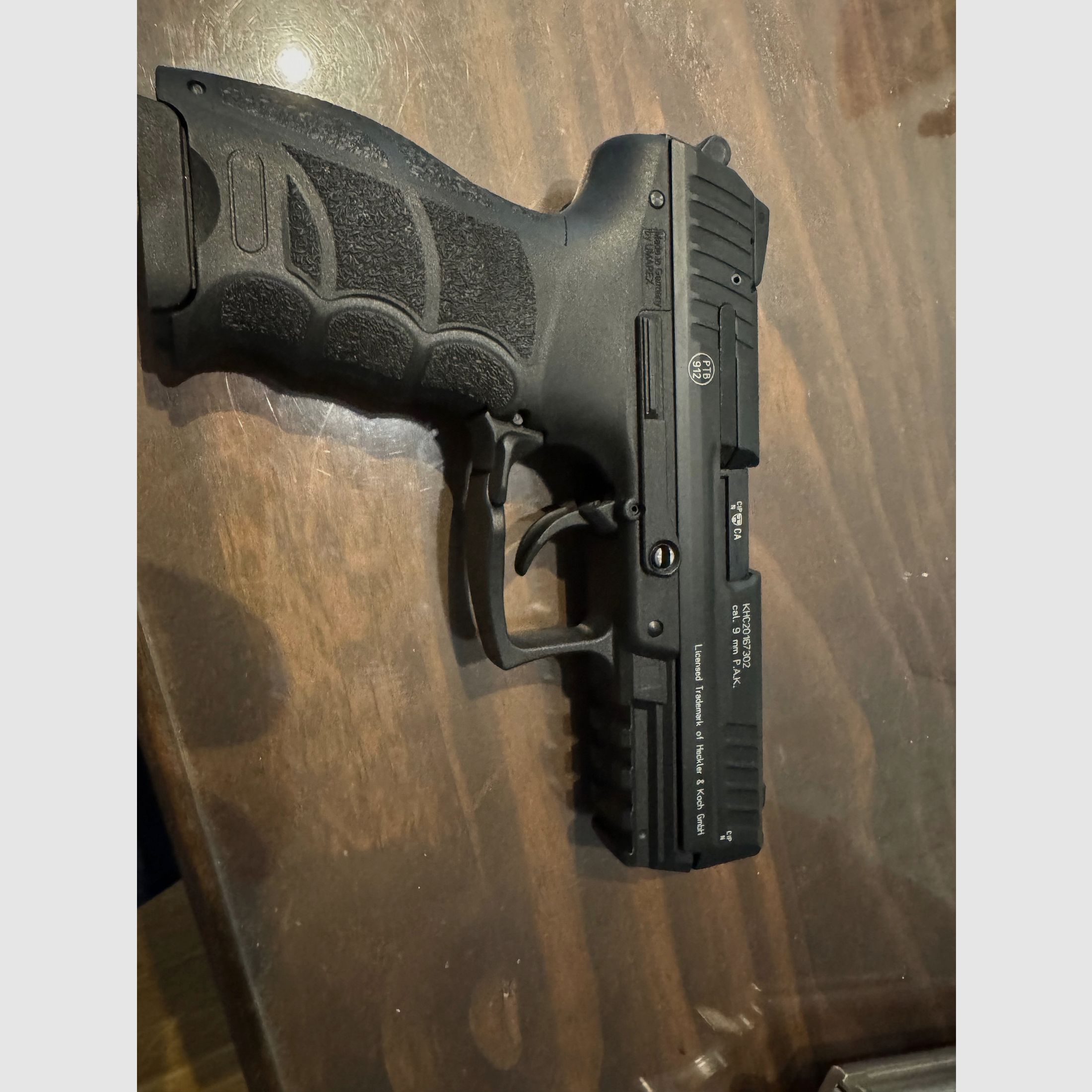 Heckler & Koch P30 Schreckschuss