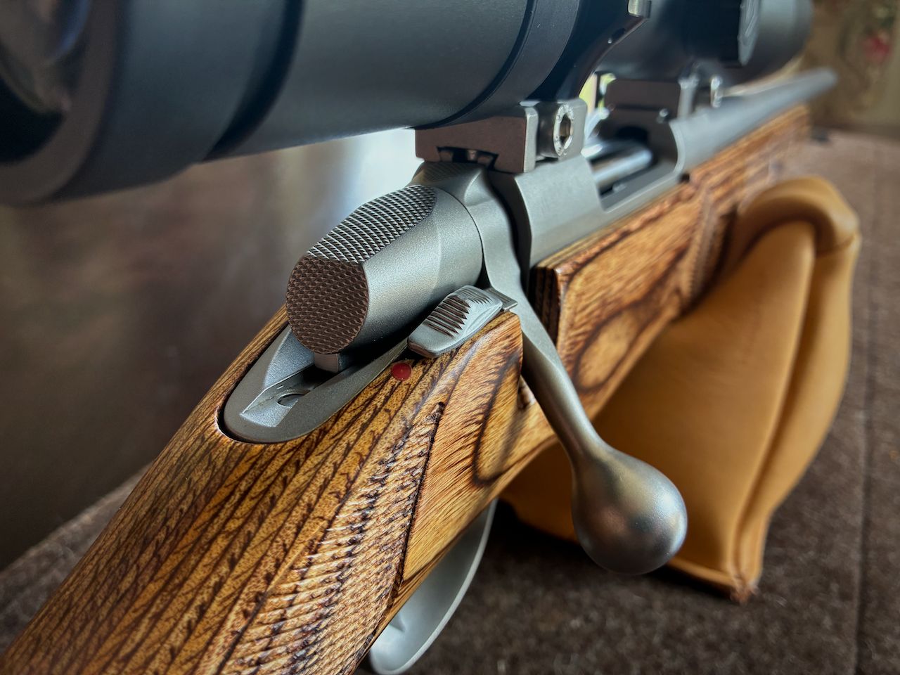 Sako 75 Varmint Laminated Stainless im Kaliber .308 Winchester mit Zeiss Duralyt 3–12x50