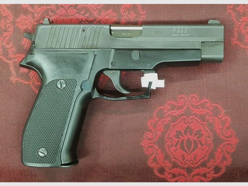 SIG Sauer	 P226