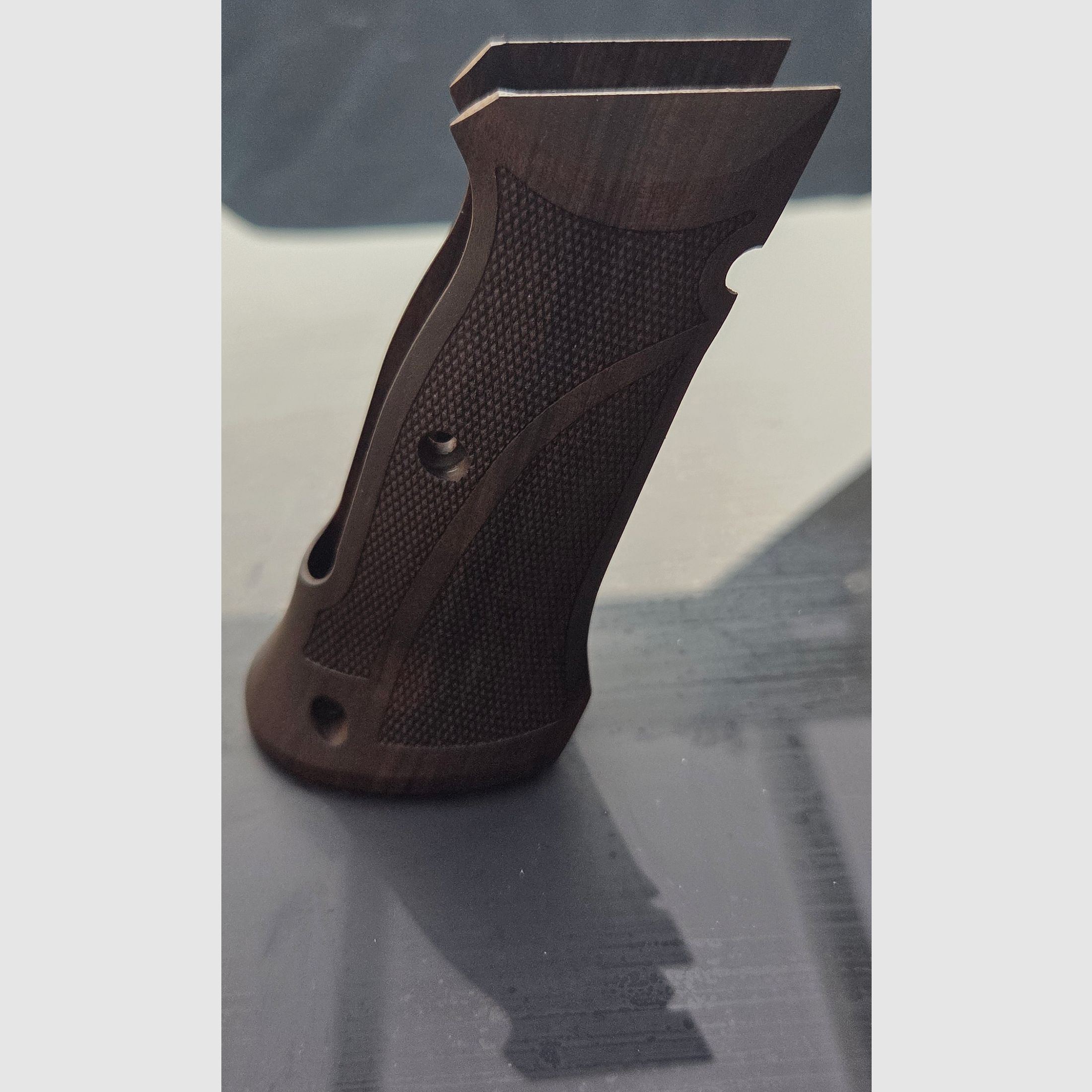 Griffschalen Holz CZ Taipan , Viper, Sport 2, Shadow 1 - Sport Nussbaum