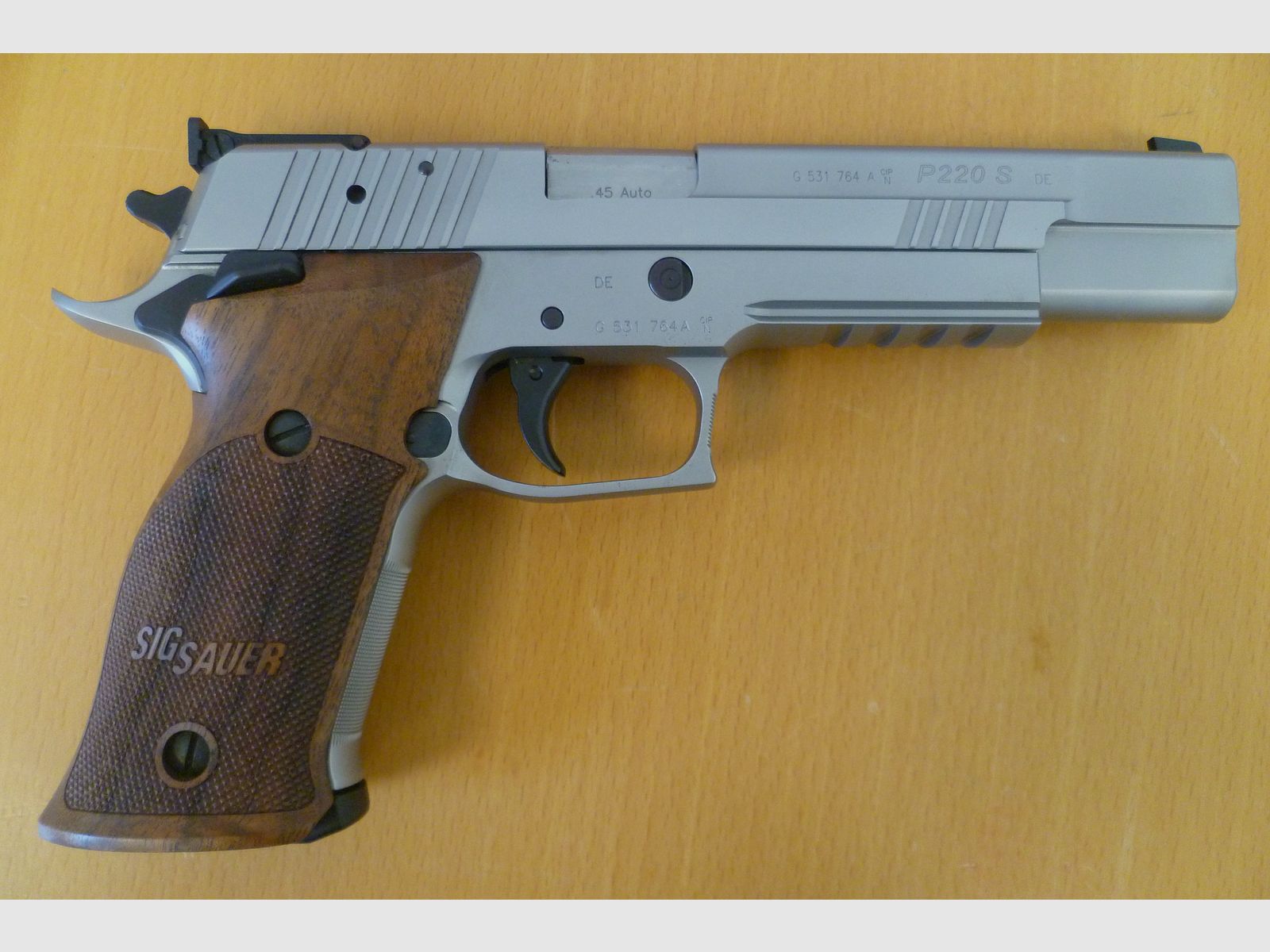 Pistole SIG Sauer P 220 S .45 Auto