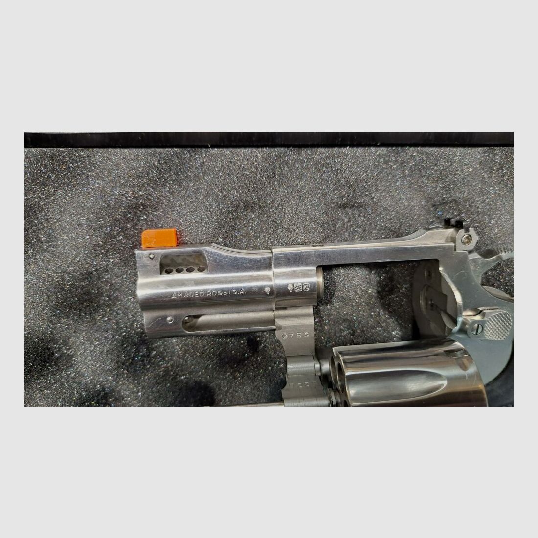 ROSSI 762