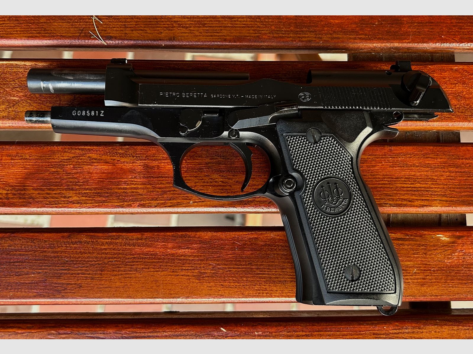 Pistolet Beretta 92 FS Brigardier