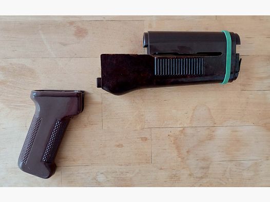Ostdeutsche AKMS MPi Handschutz Garnitur für AKMS & AK74 DDR NVA Bakelit und Plaste // mittelbar Einbau auch NEDI SDM Type 56 möglich
