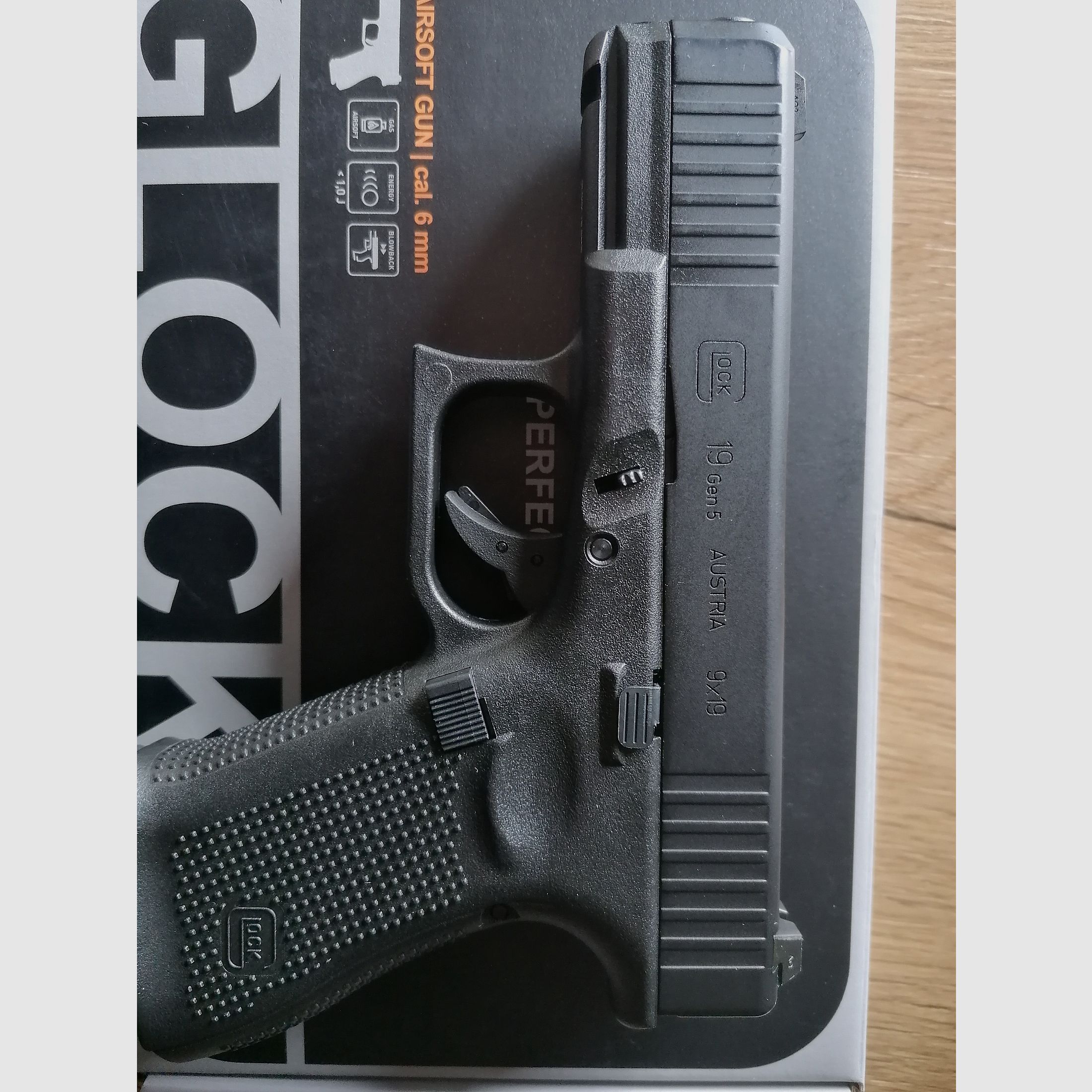 	Glock 19 Gen5 Softair-Pistole Schwarz Kaliber 6 mm BB 19 Schuss Gas Blowback (P18)
