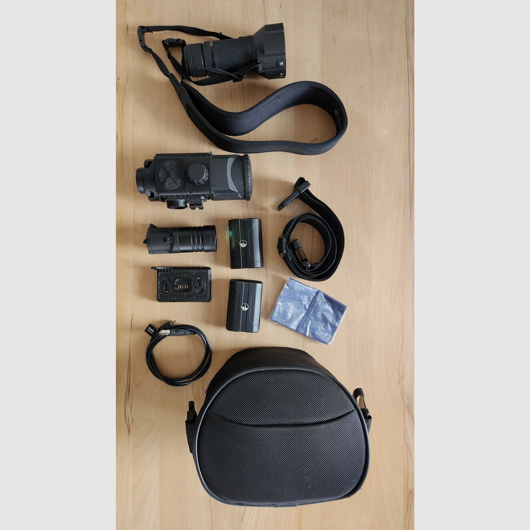 Urządzenie do nocnego widzenia PULSAR FN455 z adapterem RUSAN