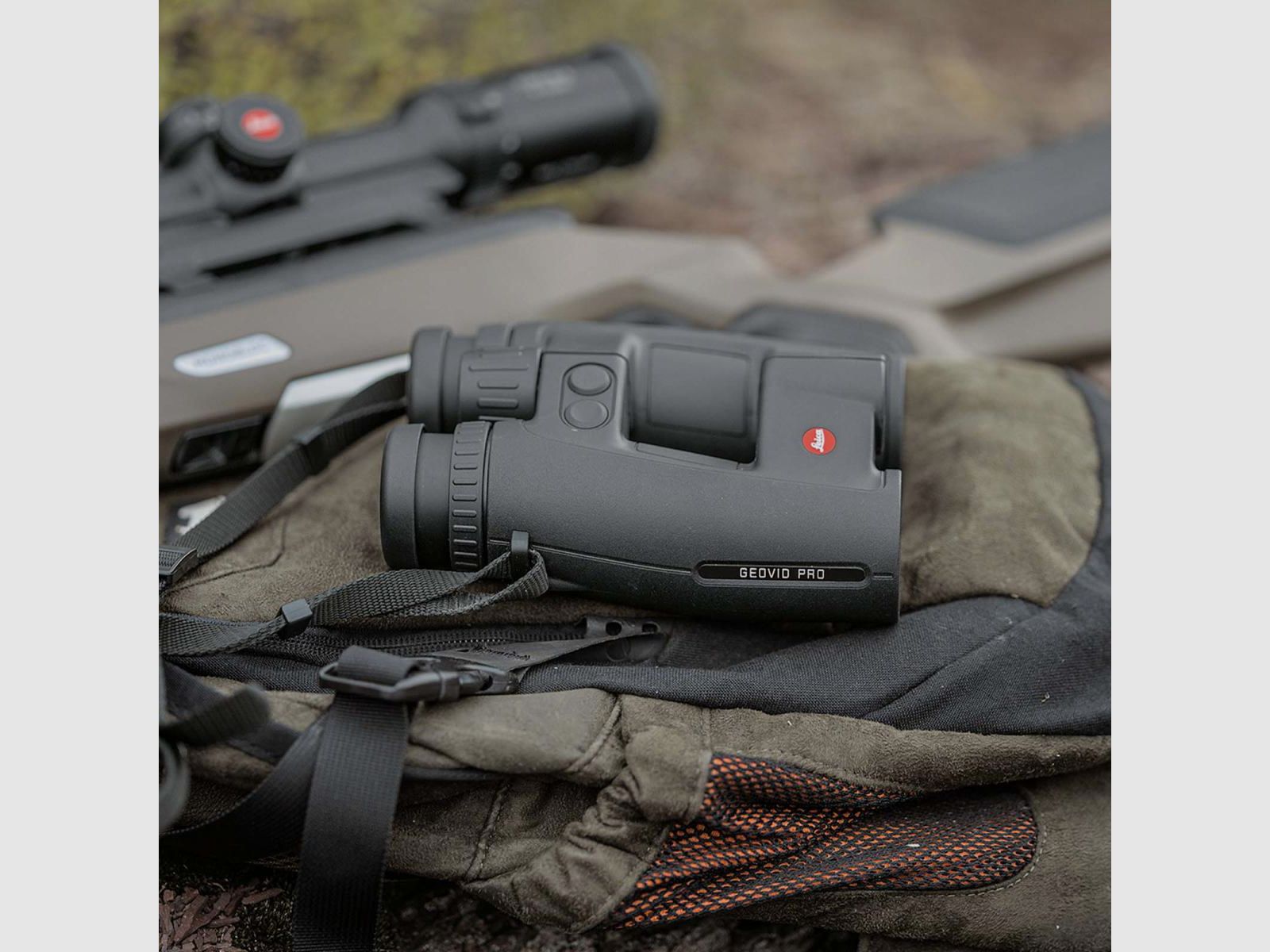 LEICA binoculars with rangefinder Geovid Pro 8x32