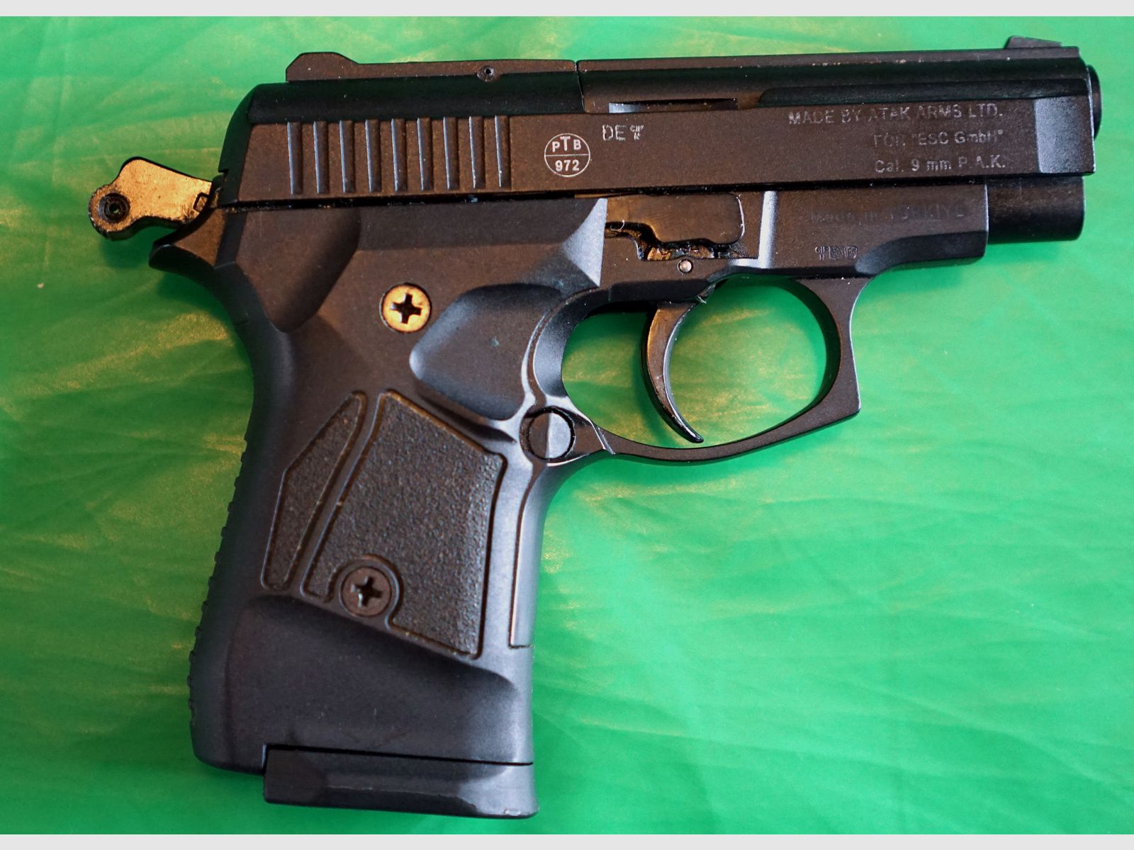 Zoraki 914 brüniert Schreckschusspistole 9 mm P.A.K. alte PTB 972 mit Koffer
