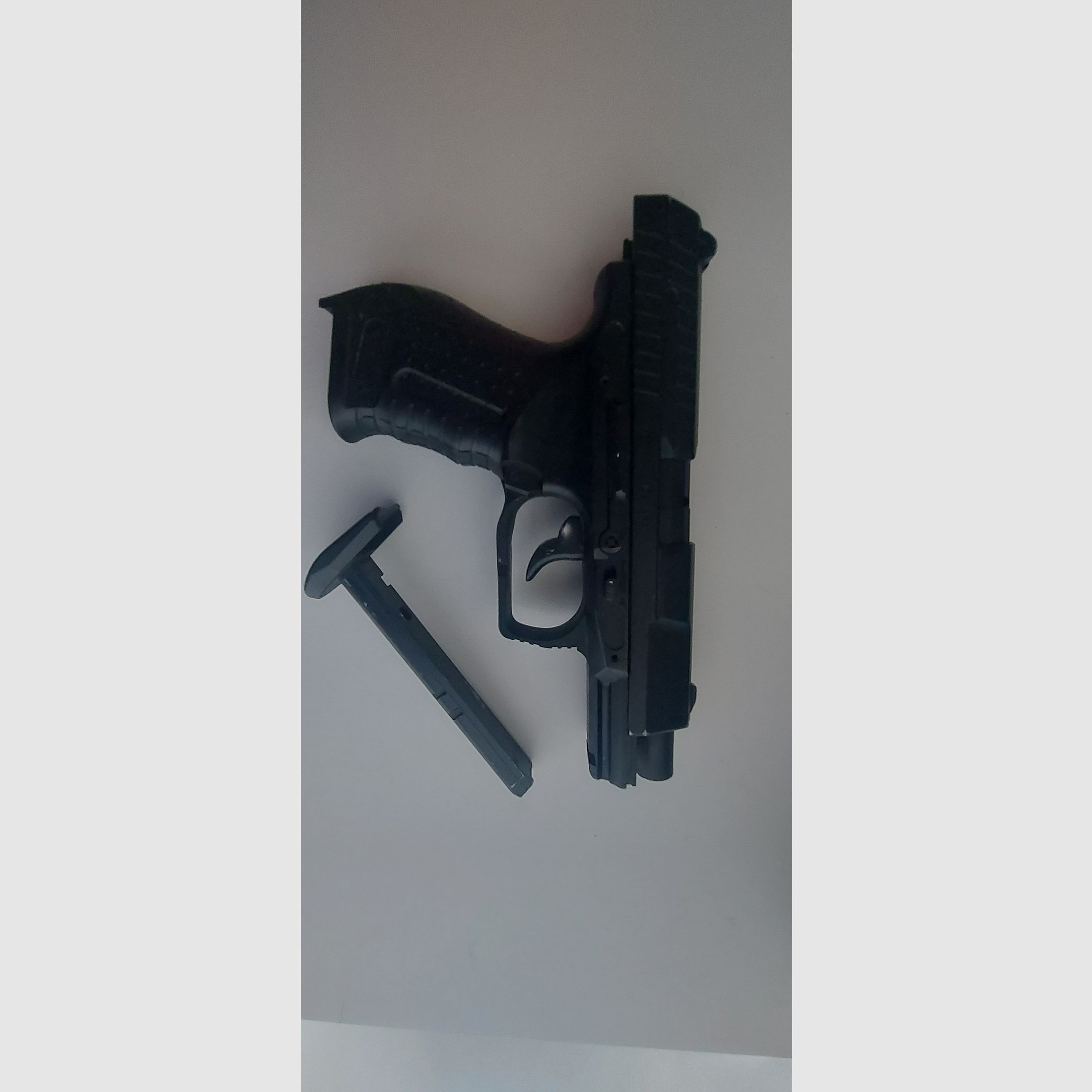 Selling Walther P99 dao airsoft gbb pistol caliber 6mm BB