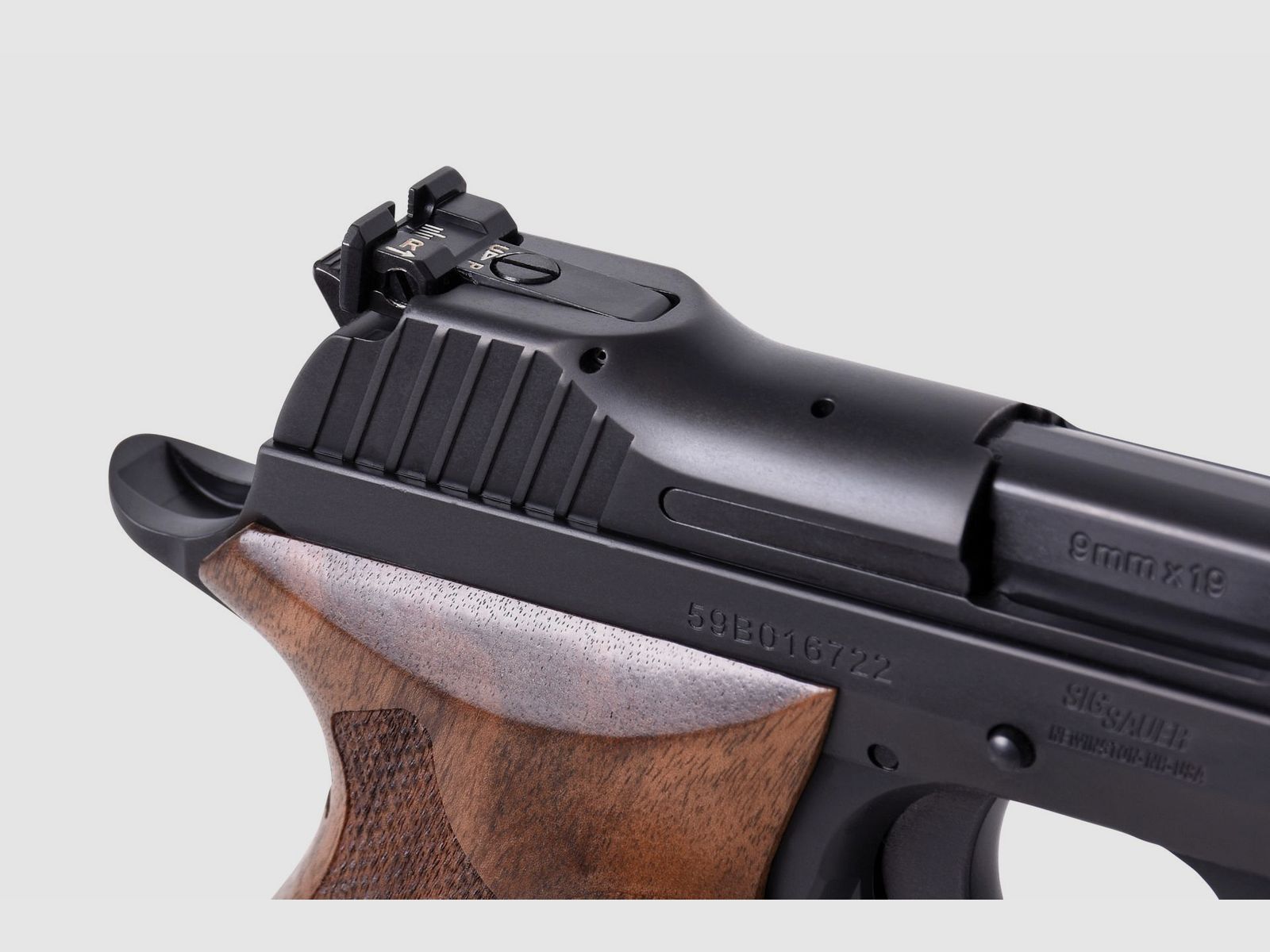 Sig Sauer P210 Target 9mm Luger - Pistolet samopowtarzalny typu match, zdjęcie 6 z 11