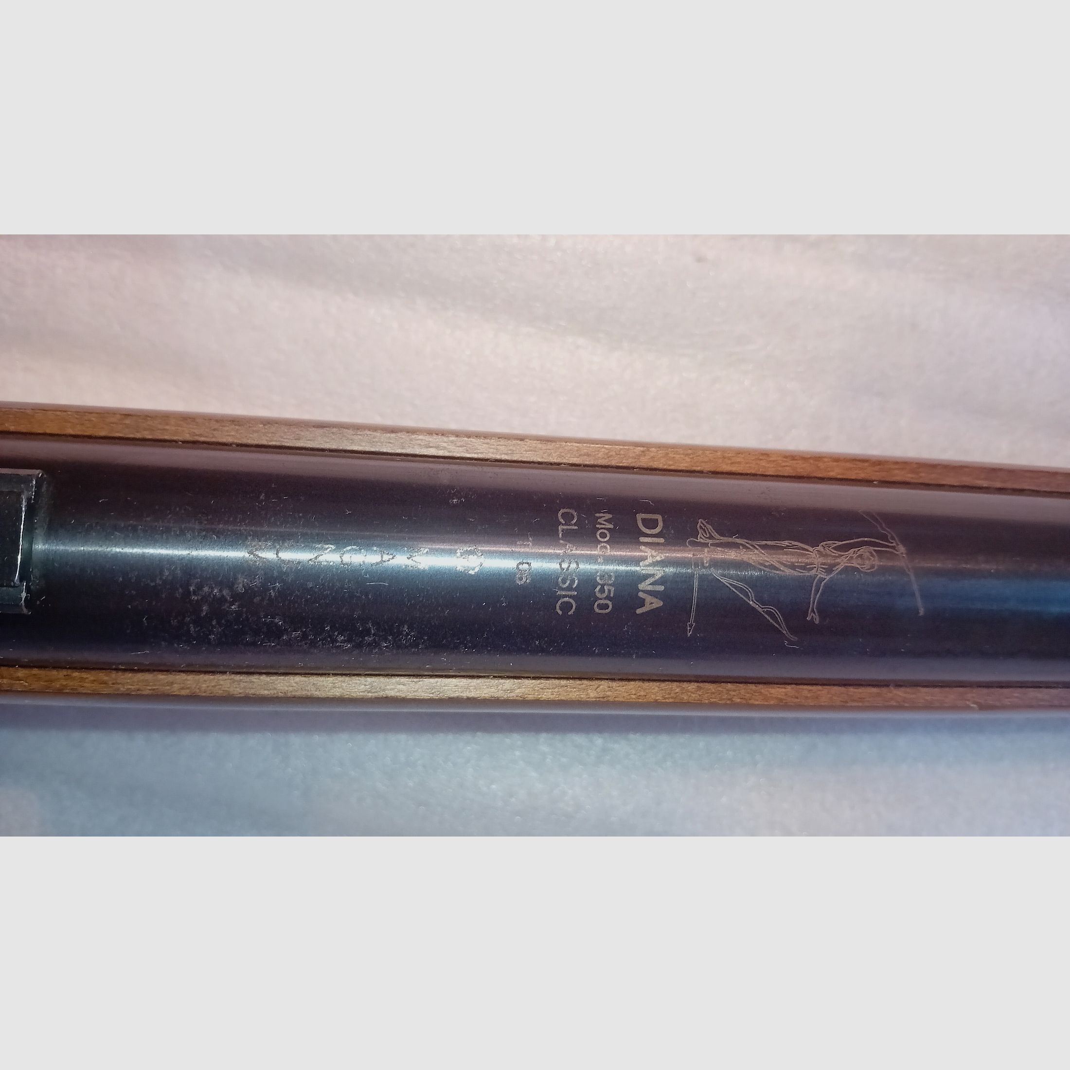 Diana 350 T06 Magnum Hout
