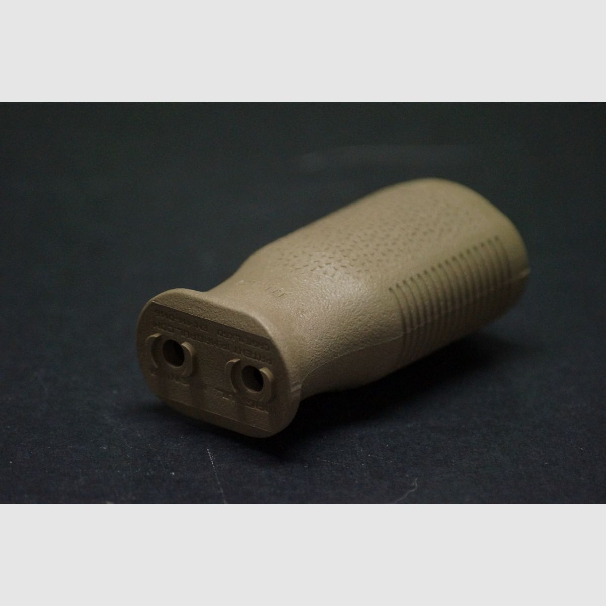 Magpul M-Lok MVG FDE, Bild 2 von 3