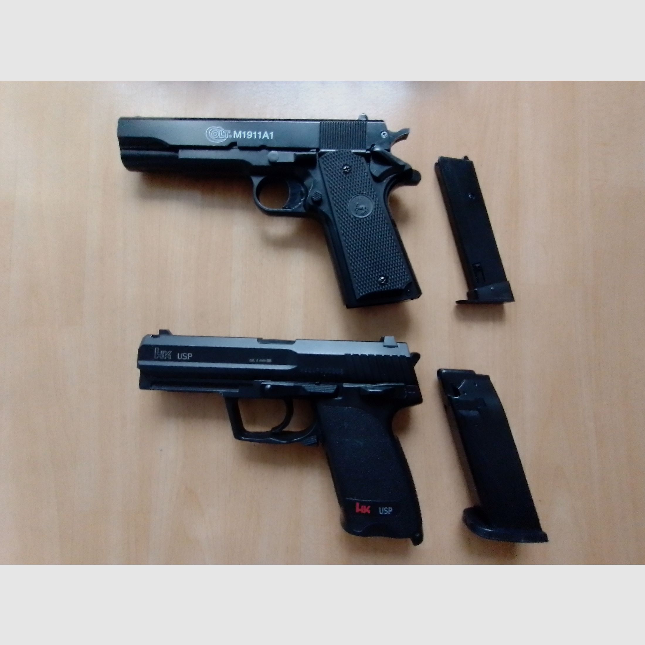 Colt 1911  &  HK USP 6mm Federdruck Airsoft 