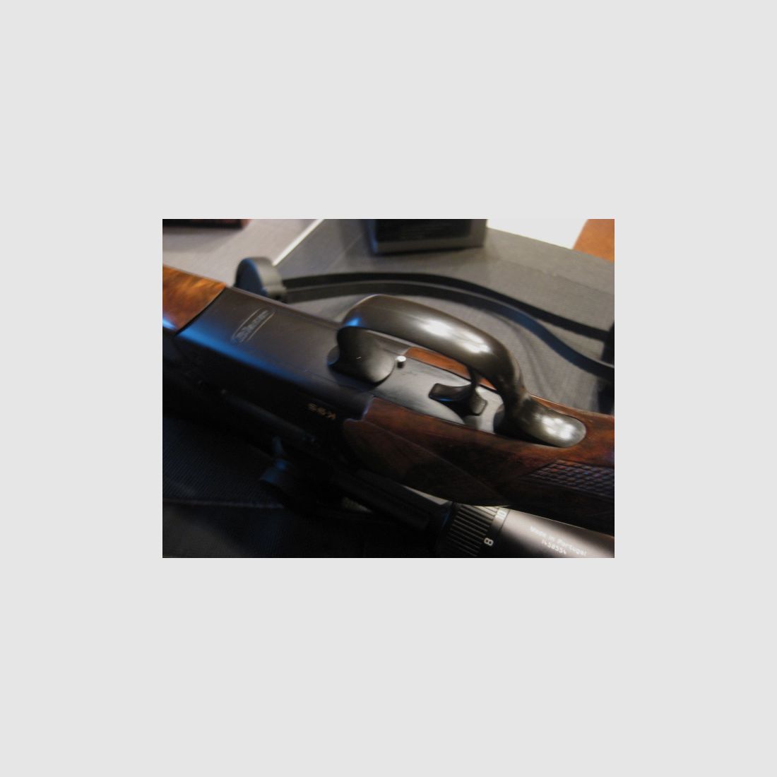 Droomachtige Blaser Black-Custom K95 met droomstock HK 9/10 in caliber .308 Winchester incl. LEICA Fortis 1,8-12x42i red dot sight L-4A (zoals ZEISS 60) en incl. 60 schoten RWS DK 10,7 gram