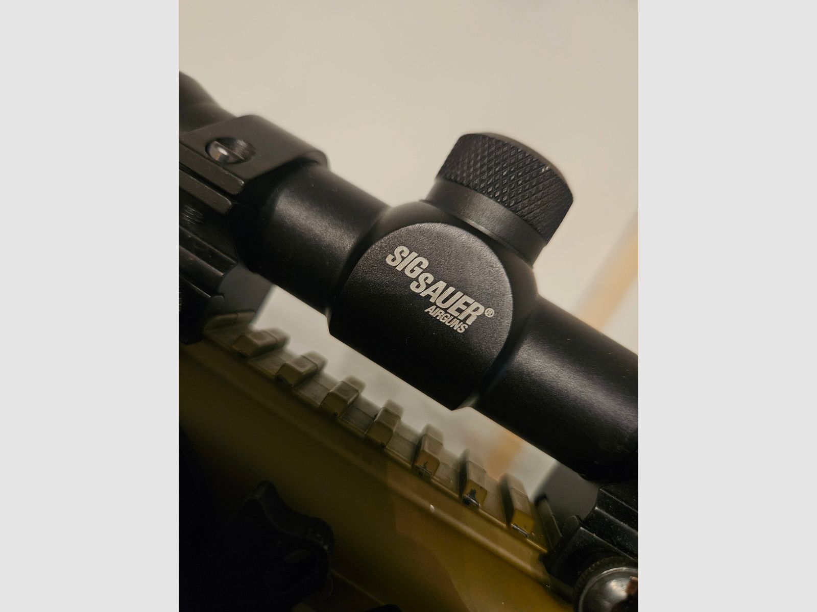 SigSauer MCX CO2 Luftgewehr + Red Alert RF - 1911 CO2 Blowback