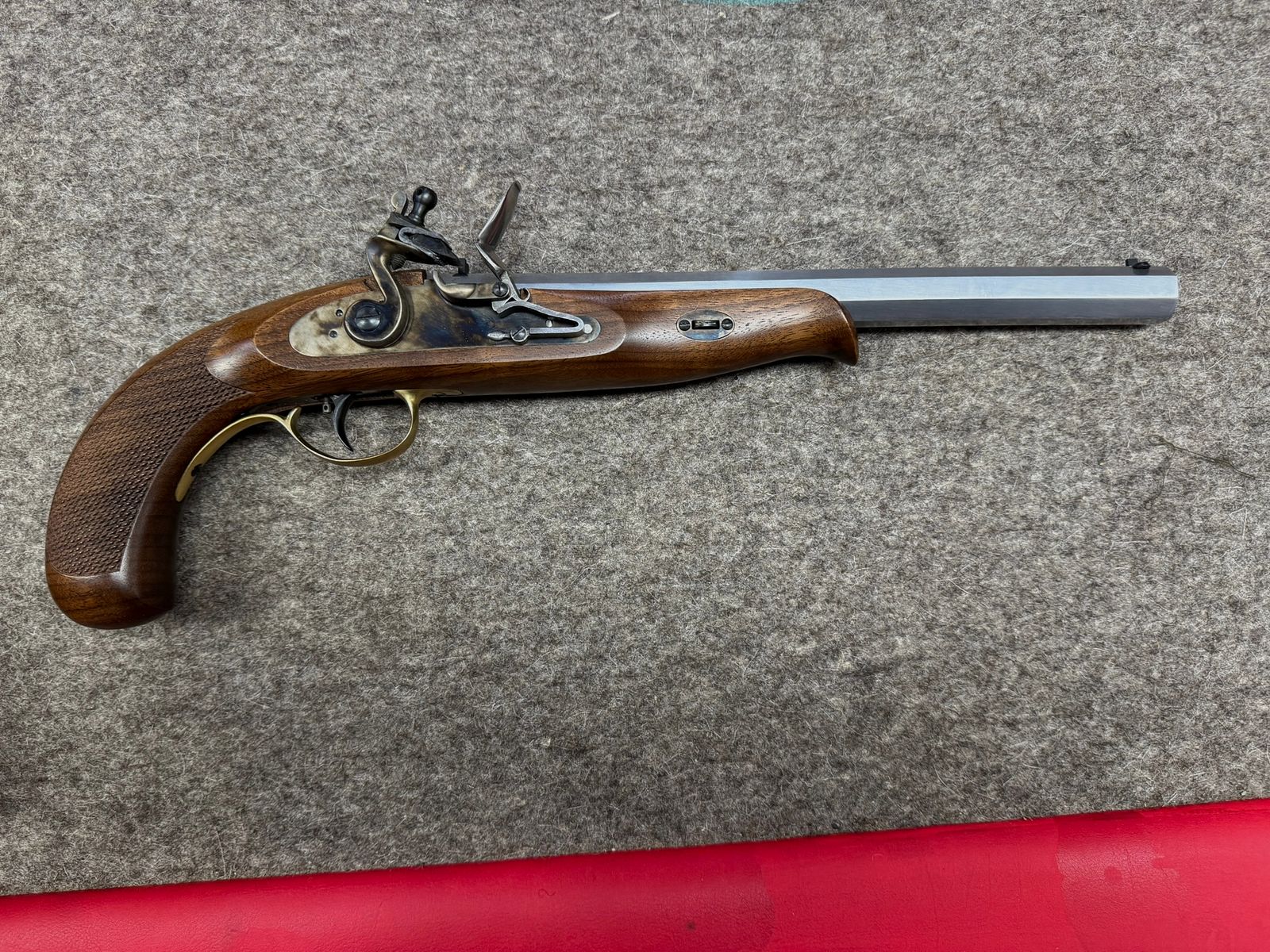   Konvolut für Vorderlader,  2 Pistolen und Zubehör 