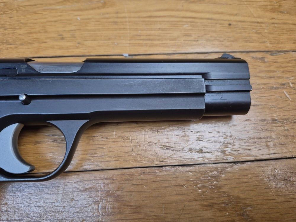 Sehr schöner SIG P210-2 Pistol – Mythos des 9 para – Militärwaffe des 4. Vertrags – Ca. 1965 – Ausgezeichnete Brünierung – Traumhaftes Funktionieren und Lauf – Prüfungszertifikat Saint-Étienne – Zustand TBE++!, Bild 22 von 23