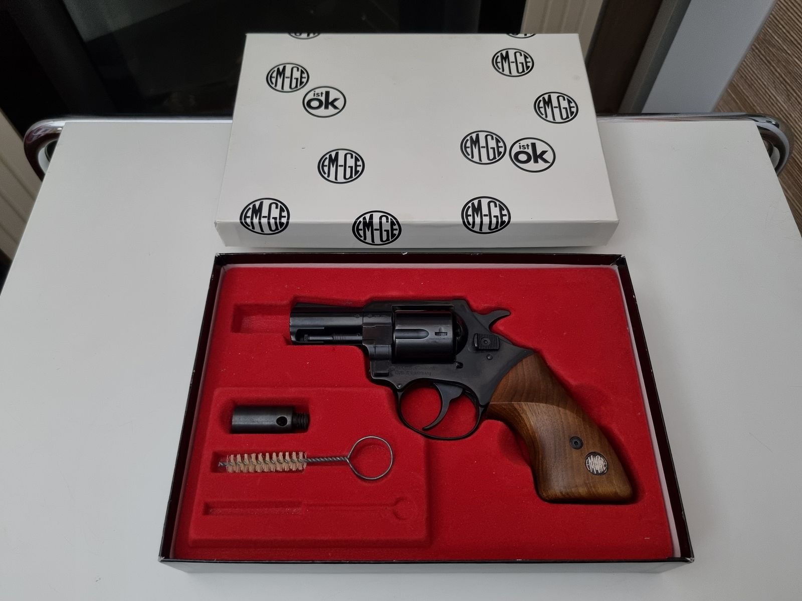 Blank firing revolver EM-GE 42 9mm bang