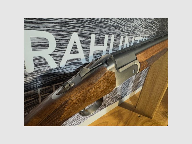 Akkar Churchill 812E Srebro