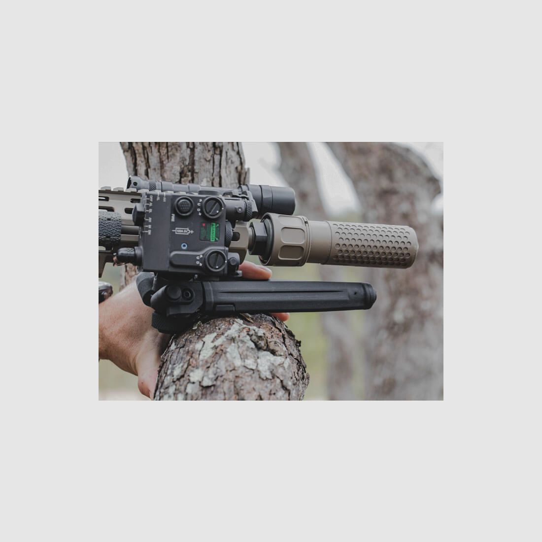 MAGPUL® 1913 Picatinny Rail Bipod FDE, Bild 5 von 6