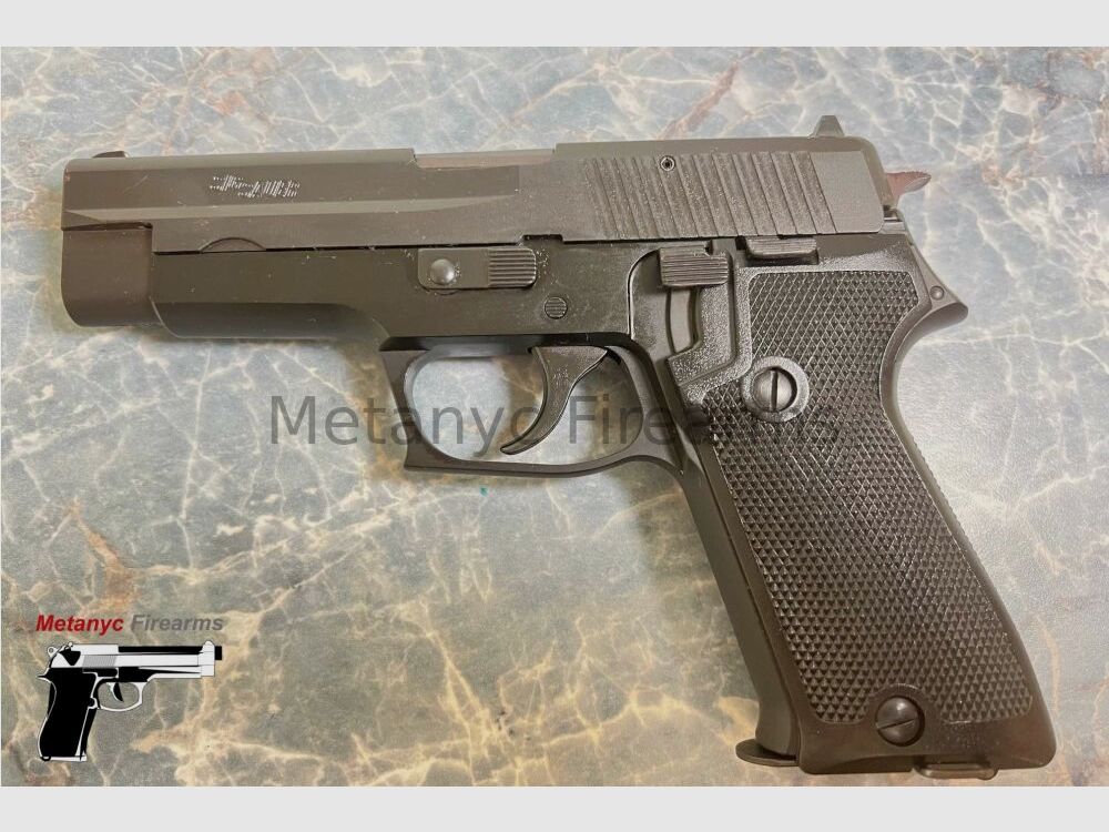 SIG Sauer P220 9mmLuger