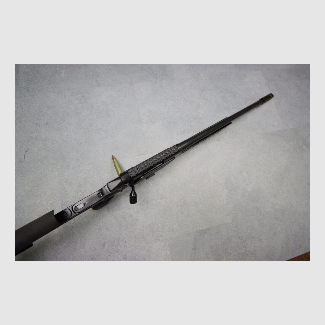 Fusil de précision Messerschmitt MPR avec crosse pliante