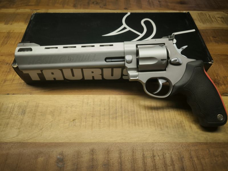 Taurus Raging Bull .454 Casull