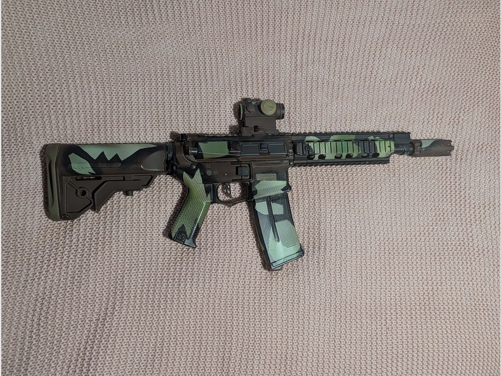 Ares Amoeba 008 S-AEG 6mm Airsoft M4 *lackiert*, Bild 1 von 9