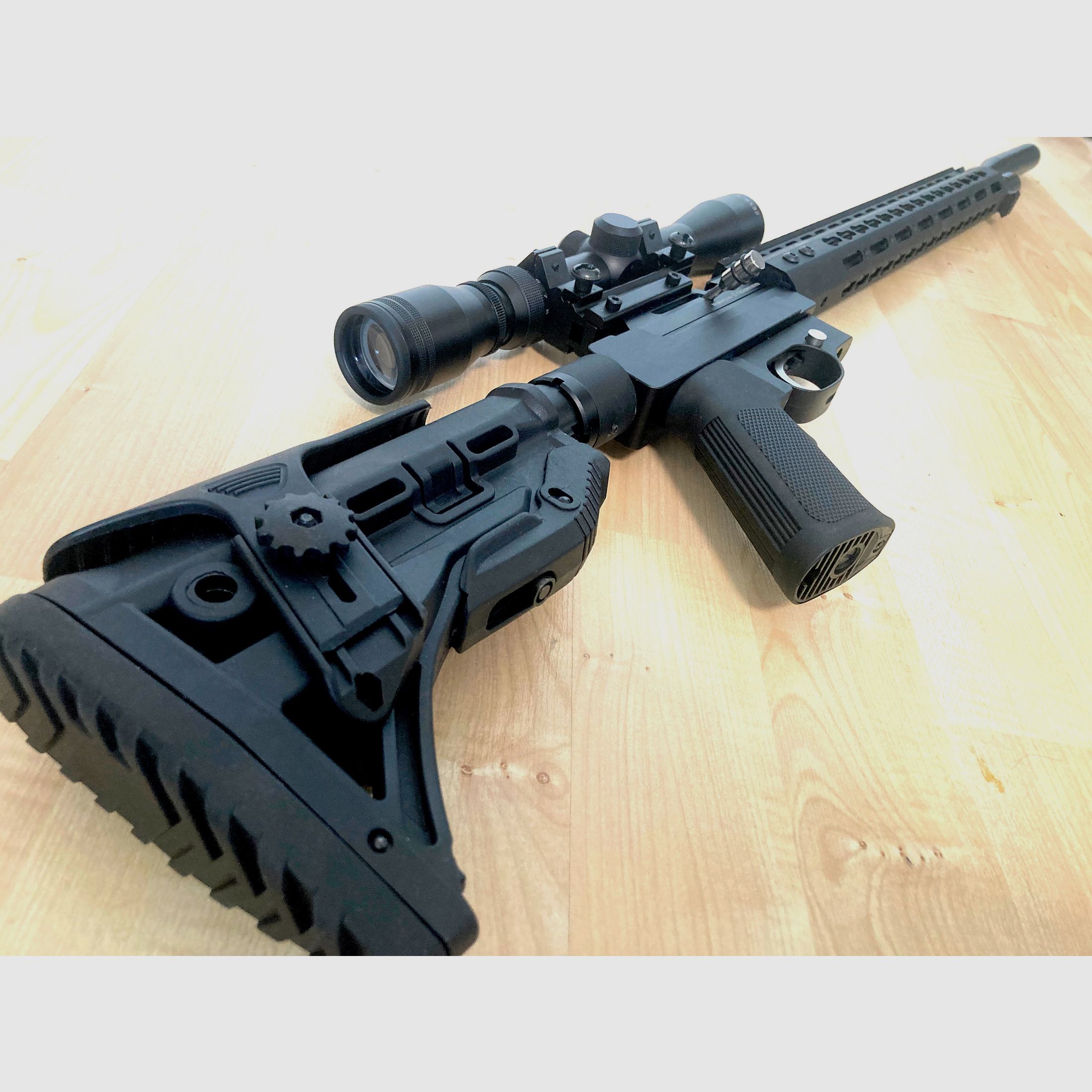 Carabine à air Diana Stormrider avec système de crosse aluminium AR15-Tactical et lunette 3-9x32, F libre dès 18 ans avec kit export 35J