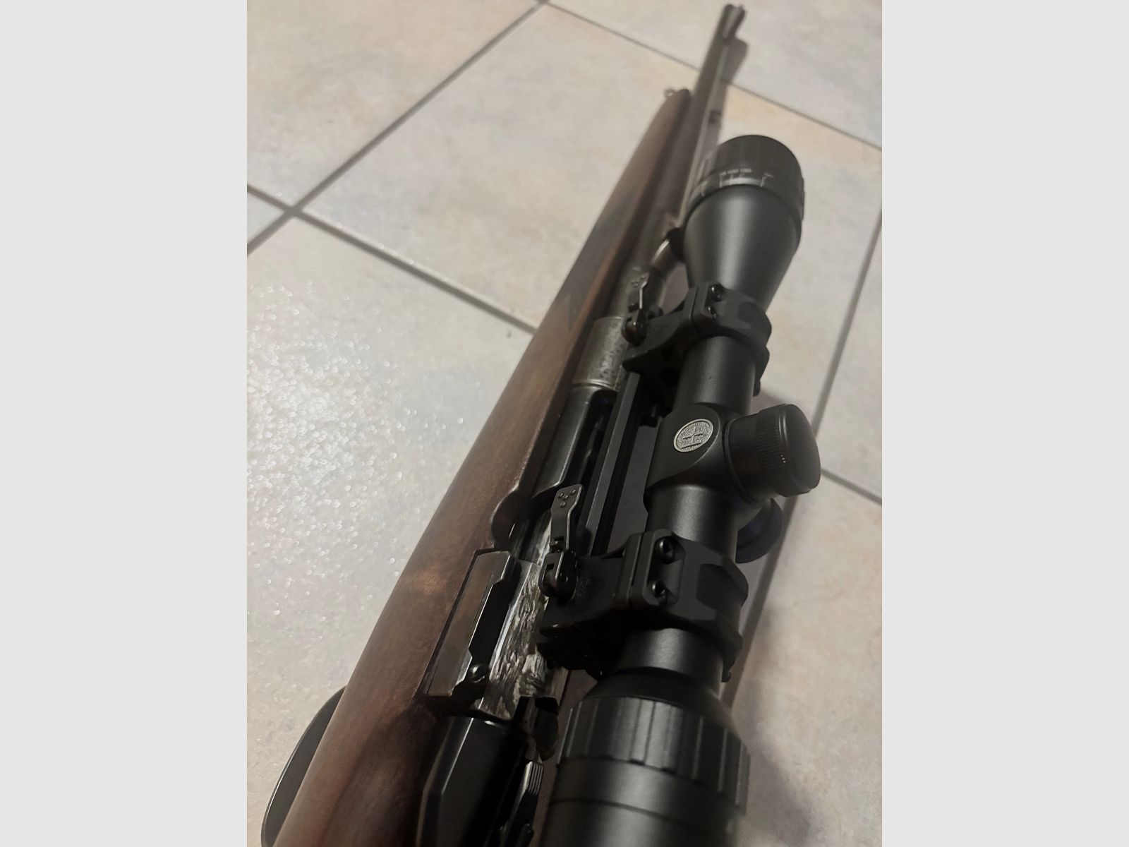 Mauser 98er 8x57IS incluso HAWKE 4-12x