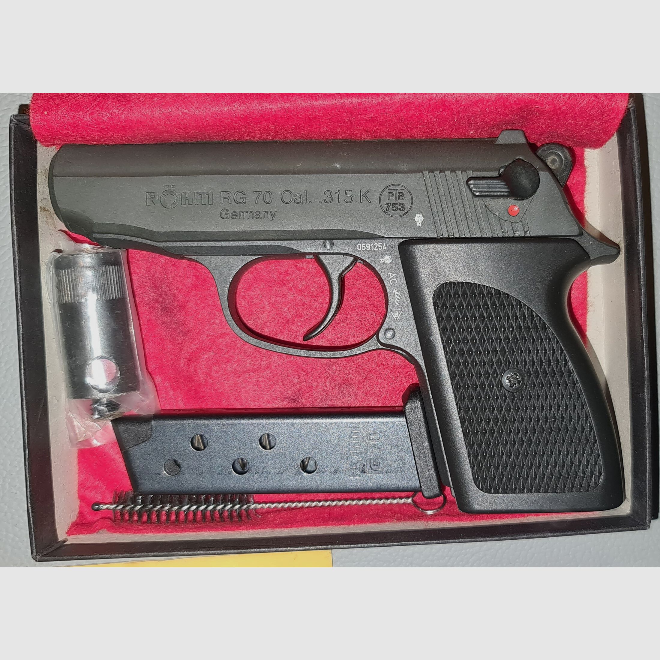 RÖHM RG 70 cal. 315 K / PTB 753 / SAMMLER SCHRECKSCHUSS GAS PISTOLE SILVESTER SELBSTVERTEIDIGUNG 