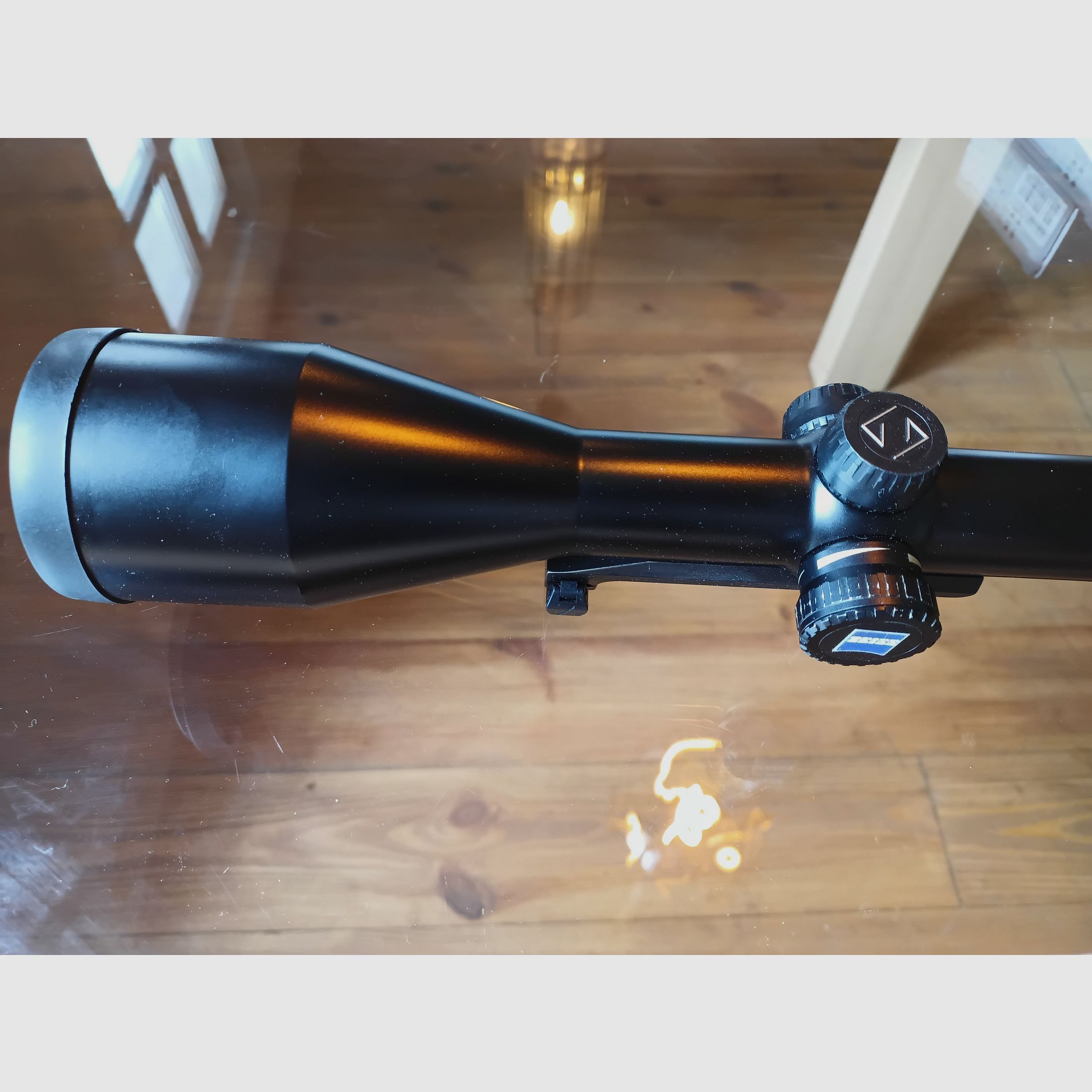 Zeiss 3-12x56 VM   wewnętrzna szyna z iluminacją 40