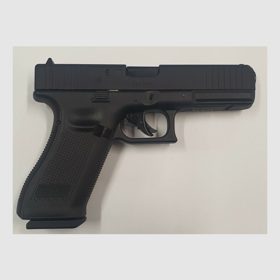Pistola CO2 Glock 17 Gen 5 en calibre 4,5mm diabolo, usada