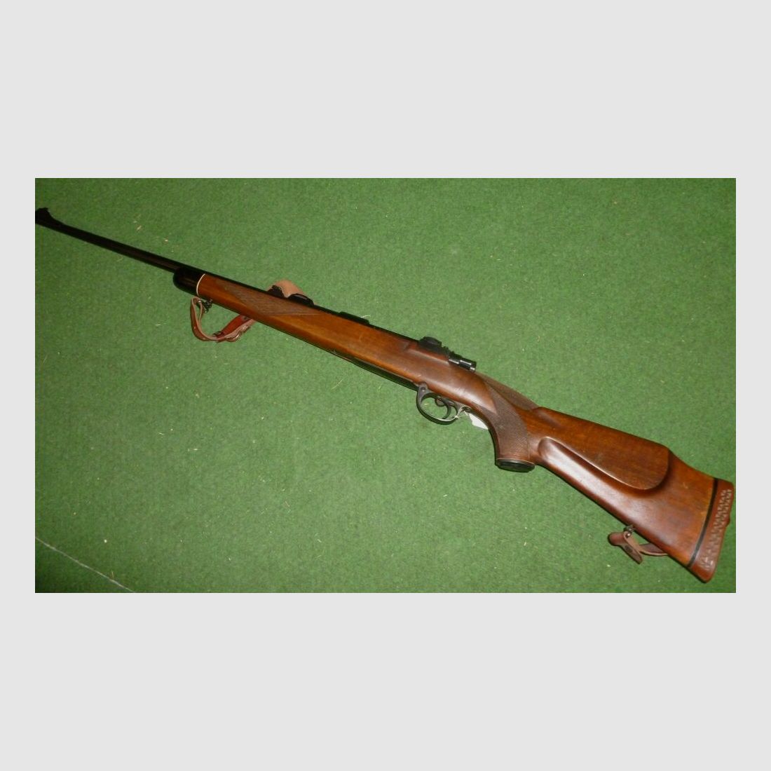 Zastava, Bild 1 von 3